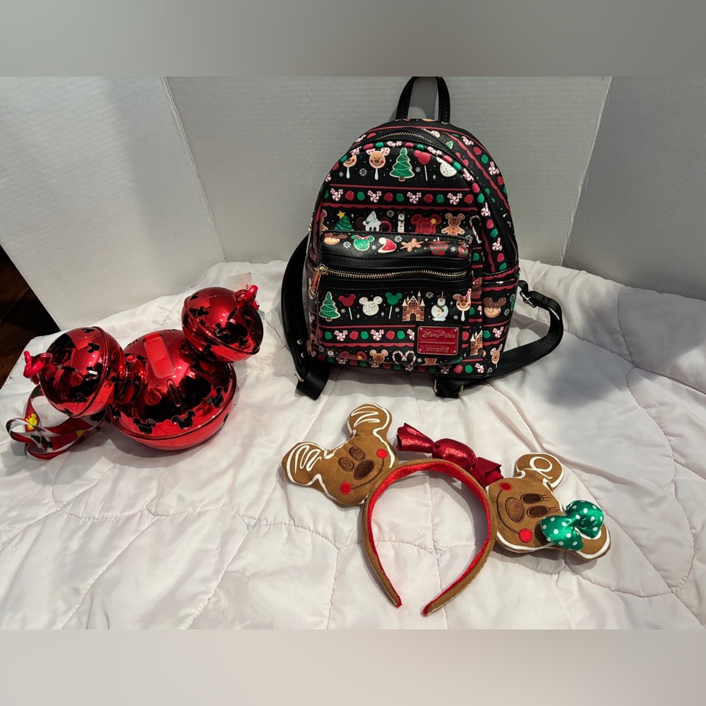 2019 Christmas Disney Snacks Loungefly Bundle